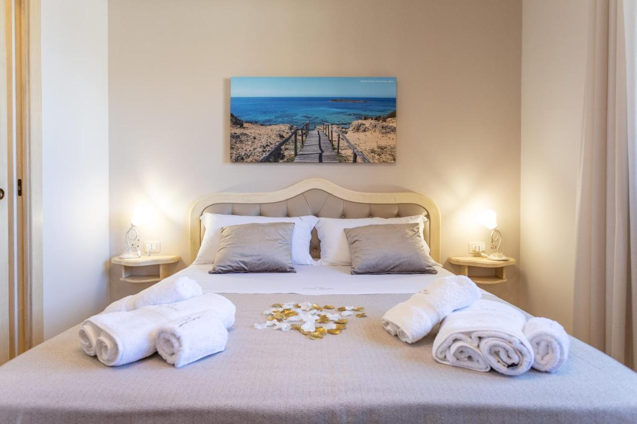 Art-Bnb Domus Japigia Ugento Bagian luar foto
